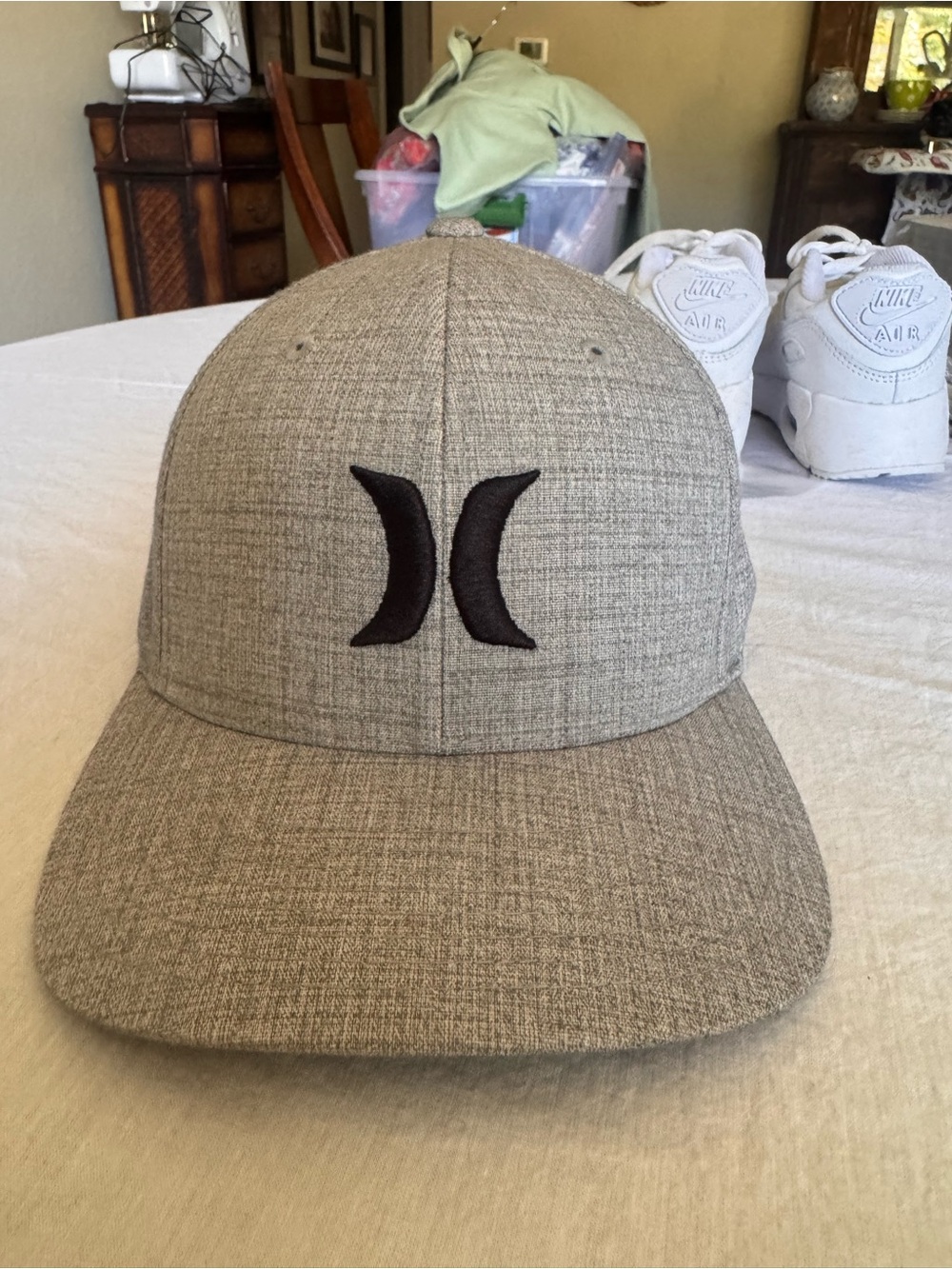 Hurley Men’s Heather Gray Logo Baseball Cap